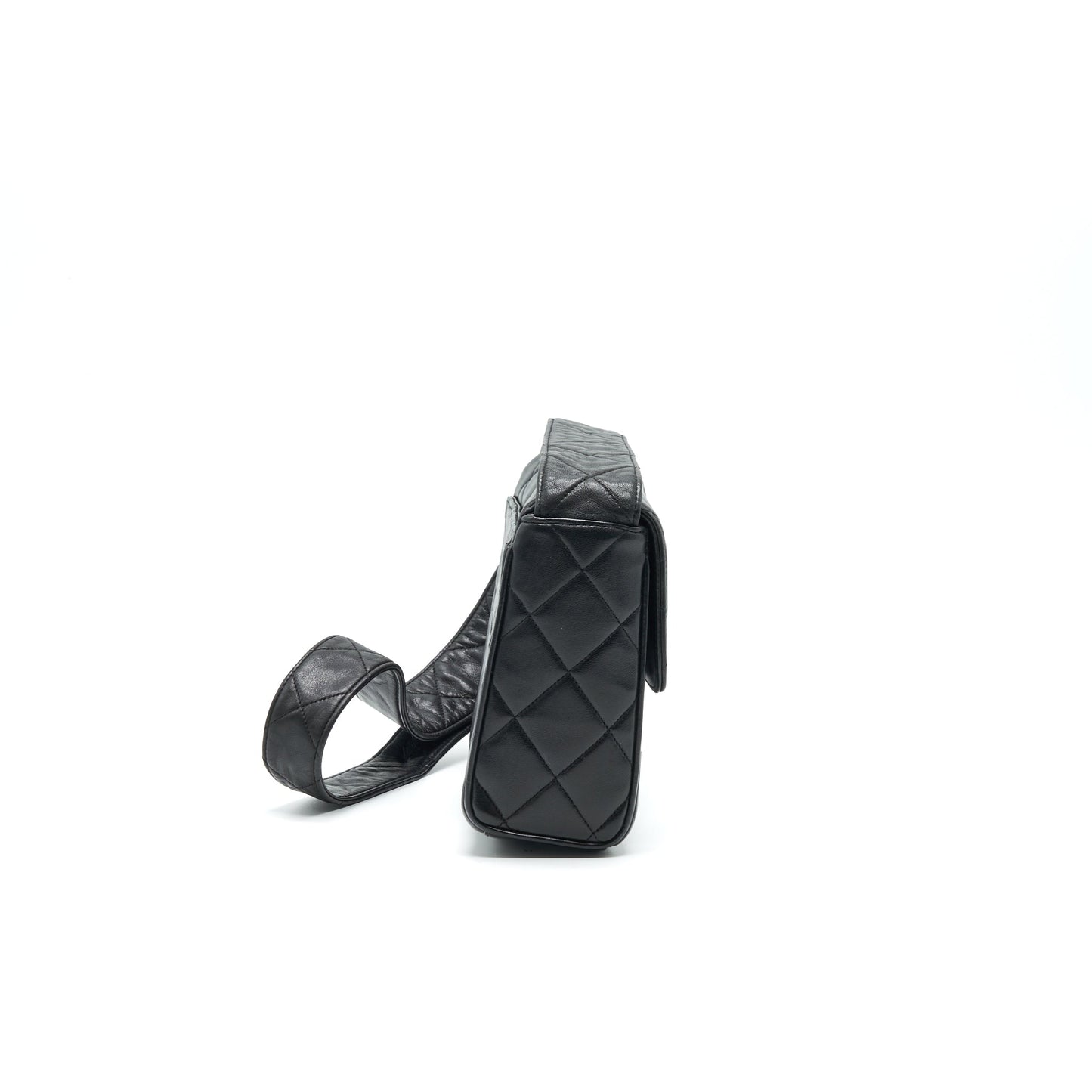 Chanel Vintage CC Logo Flap Bag trap So black