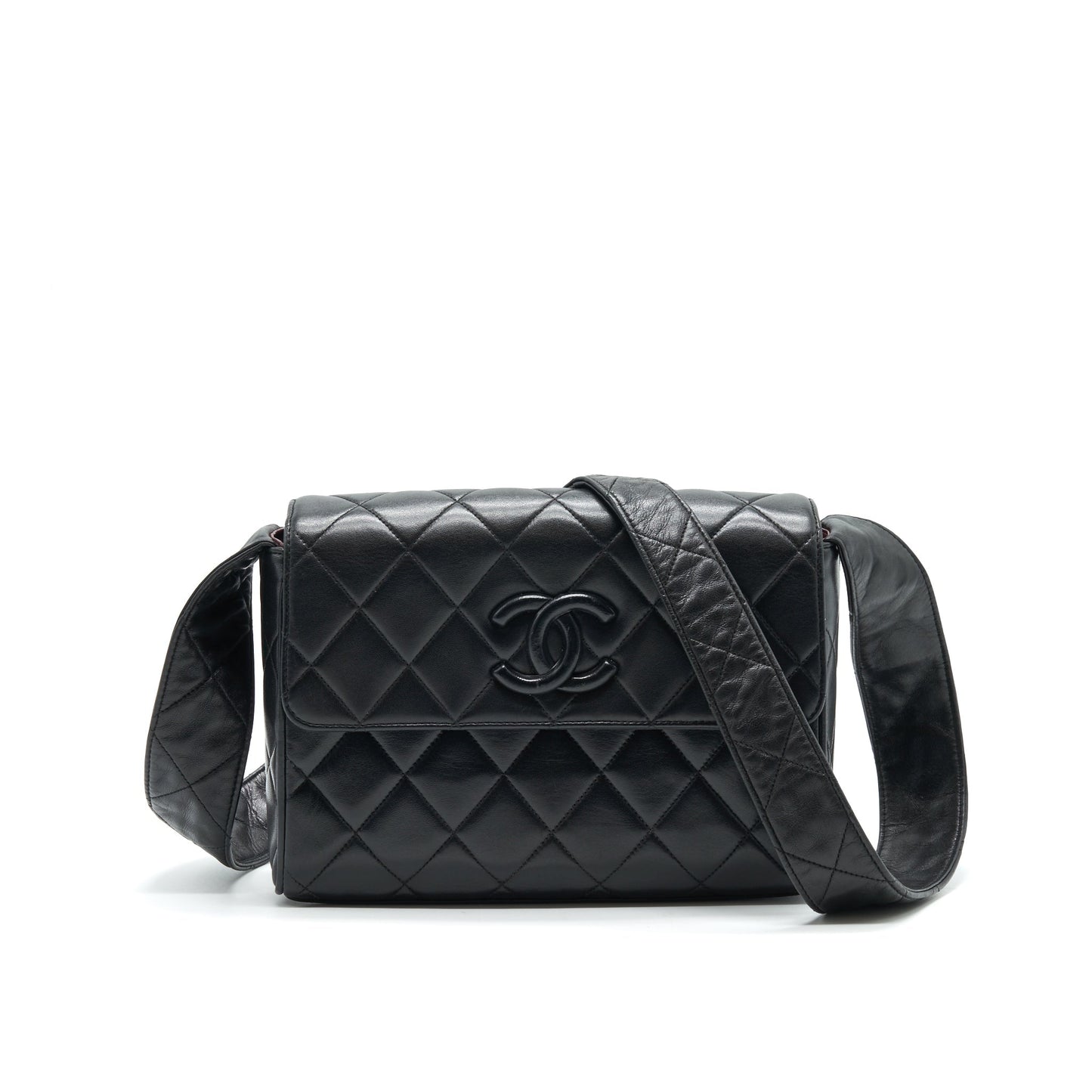 Chanel Vintage CC Logo Flap Bag trap So black