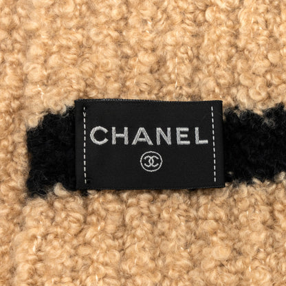 Chanel cashmere and sold logo scarf beige / black