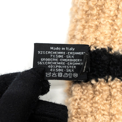 Chanel cashmere and sold logo scarf beige / black
