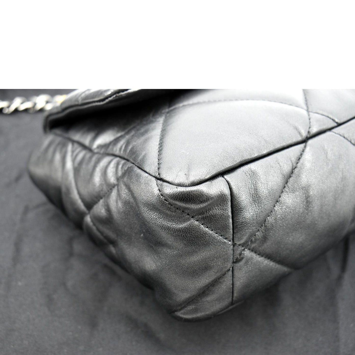 CHANEL 19 Flap Quilted Lambskin Leather Shoulder Bag Black