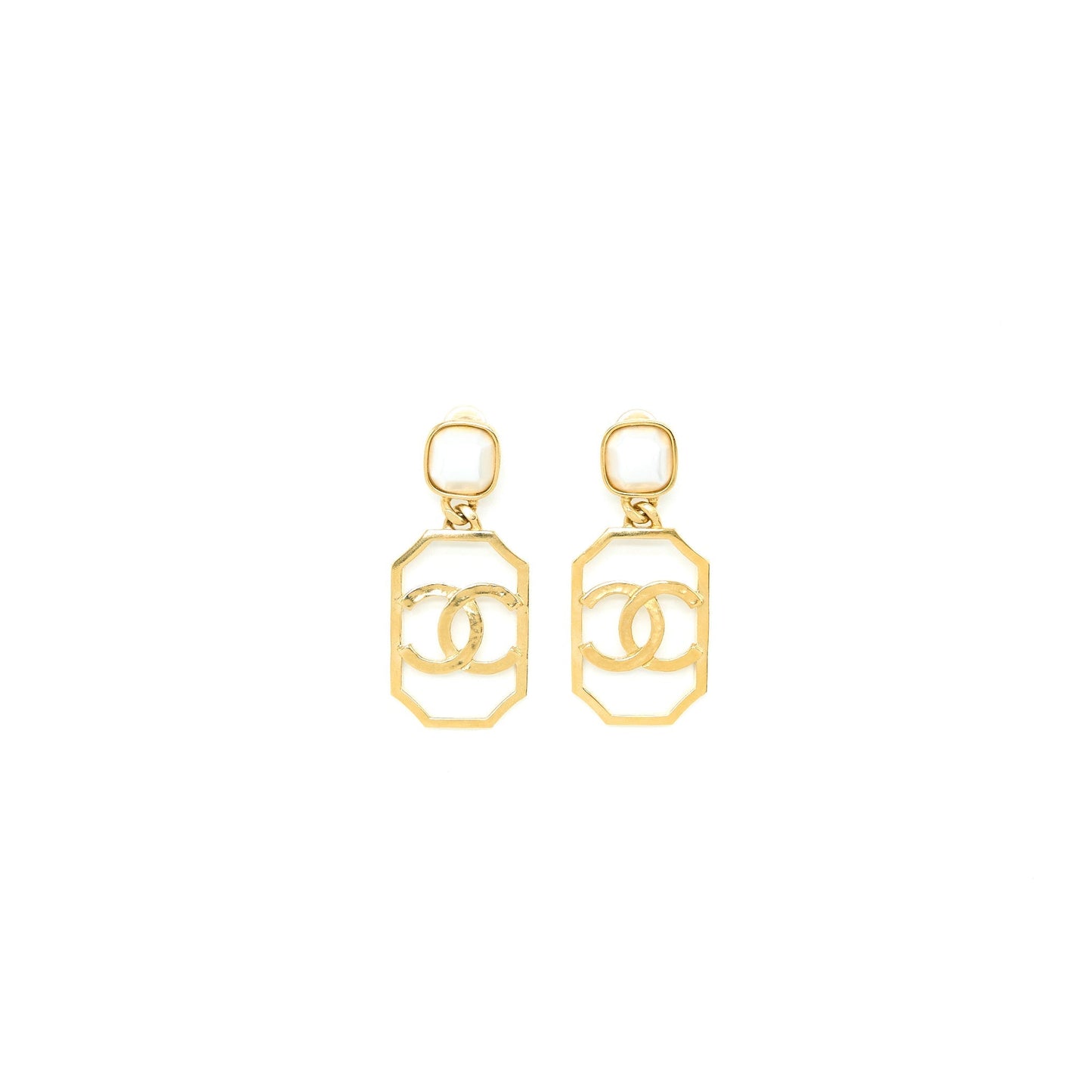 Chanel Giant CC Logo Dropped/Pearl Earclips Gold Tone