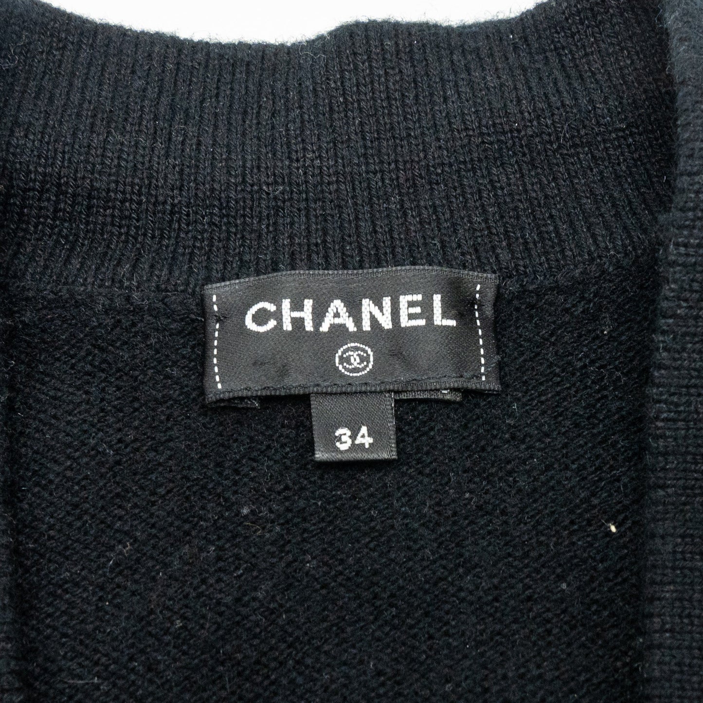 Chanel Size 34 22A Cardigan Cashmere Black