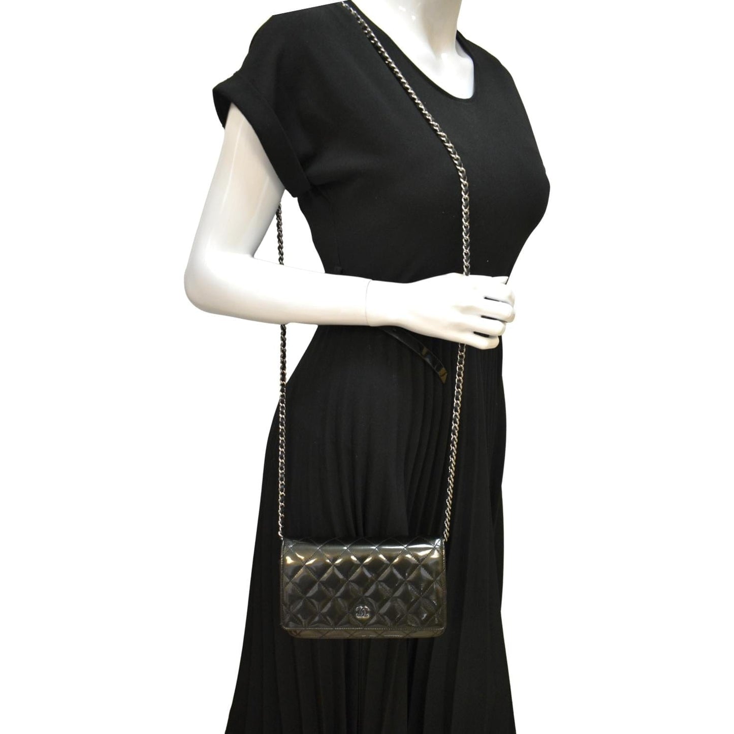 CHANEL Wallet on Chain Patent Leather Shoulder Bag Olive Green