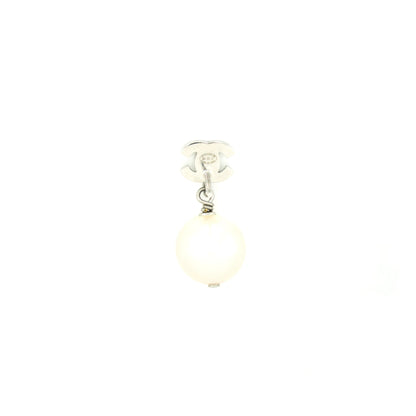 Chanel Pearl drop Crystal earrings