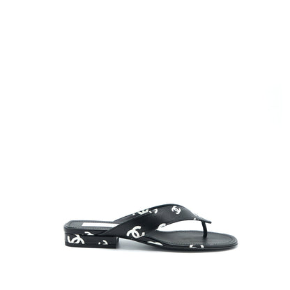 Chanel Size 35 22S CC Logo Flip Flops Printed Lambskin Black/White