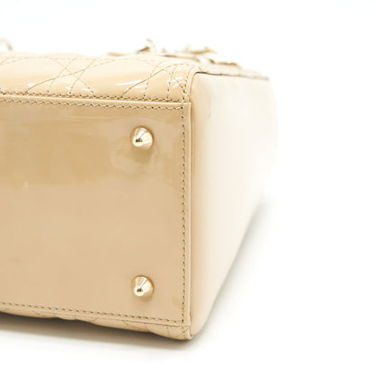 CHRISTIAN DIOR MEDIUM LADY DIOR IN PATENT LEATHER BEIGE