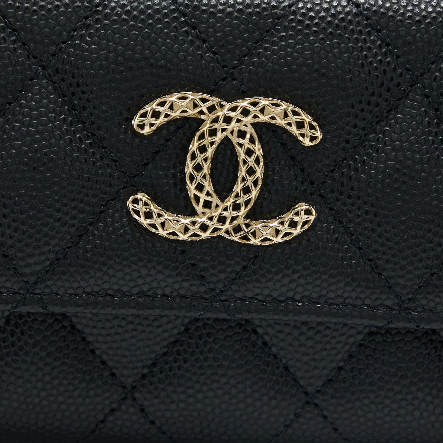 Chanel 23P Detailed Logo Flap Card Holder Caviar Black LGHW (Microchip)