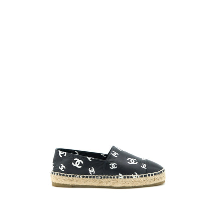 Chanel Size 37 Small CC Logos Espadrilles Black / White