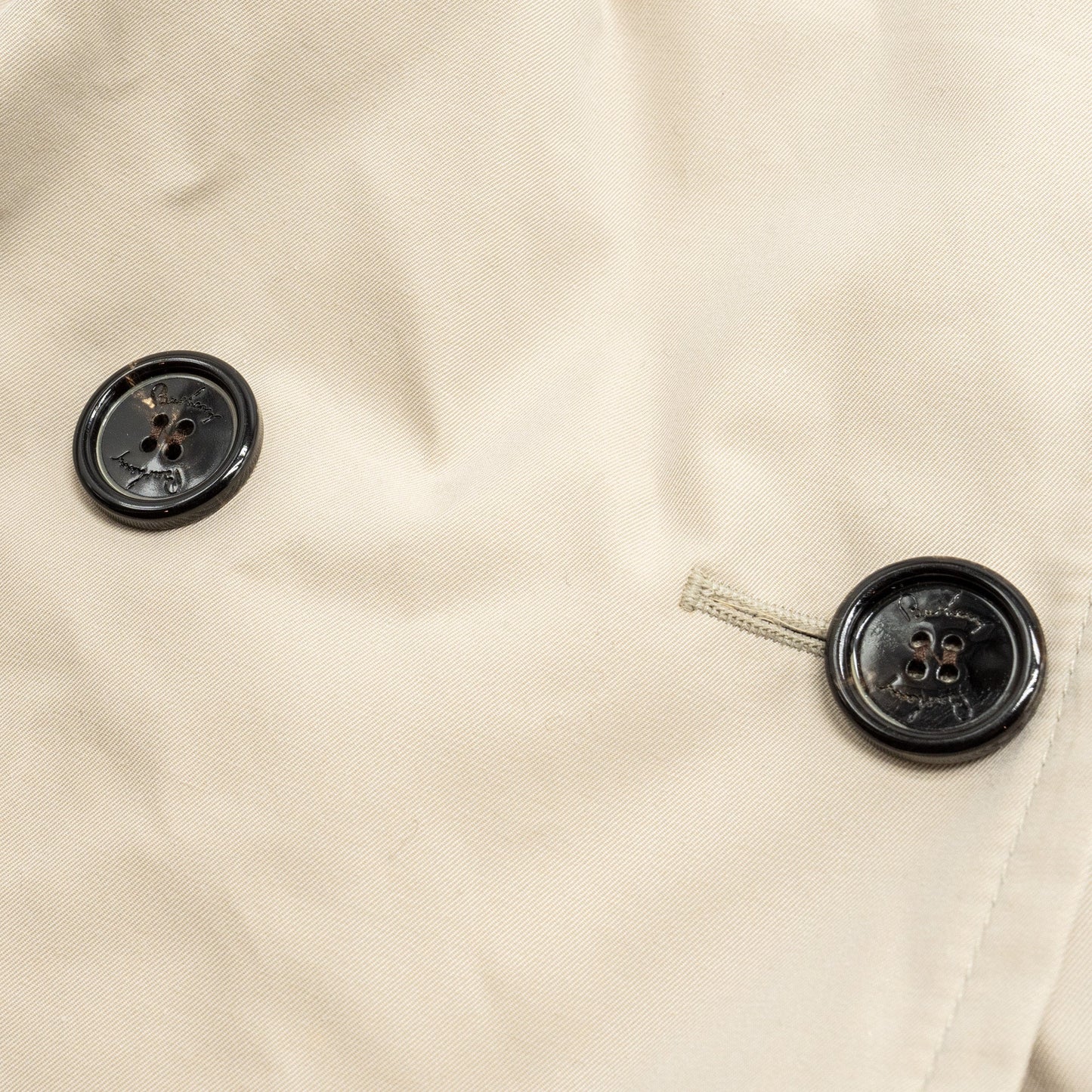 Burberry size UK48 Menâs trench coats pale beige