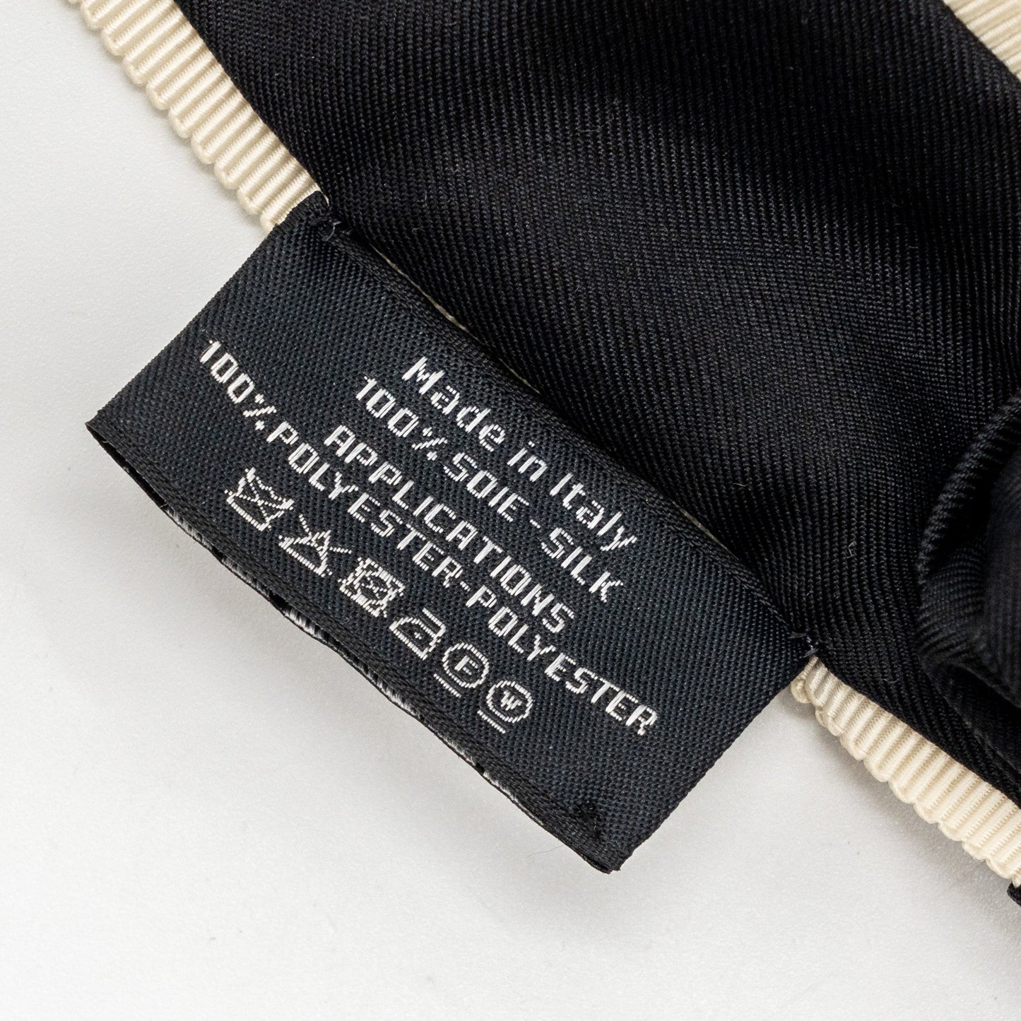 Chanel Hair Tie silk twill Black / White