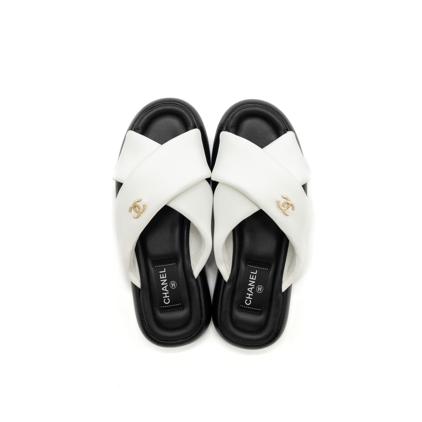 Chanel Size 39 Quilted Sandal Lambskin White/Black LGHW