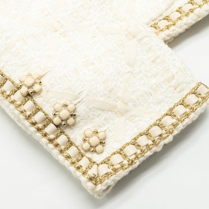 Chanel Size 34 Tweed Jacket White/Gold