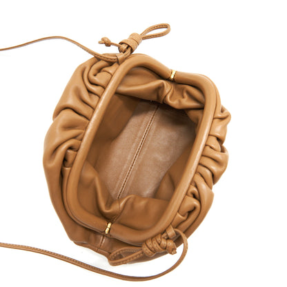 BOTTEGA VENETA POUCH CARAMEL