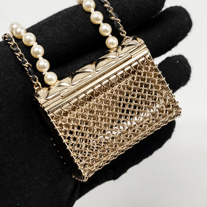 Chanel CC Flap Bag Pendant Long Necklace Pearl/Leather Light Gold Tone
