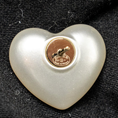 CHANEL Heart Pearl with Crystal CC Logo Earrings Light Gold Tone