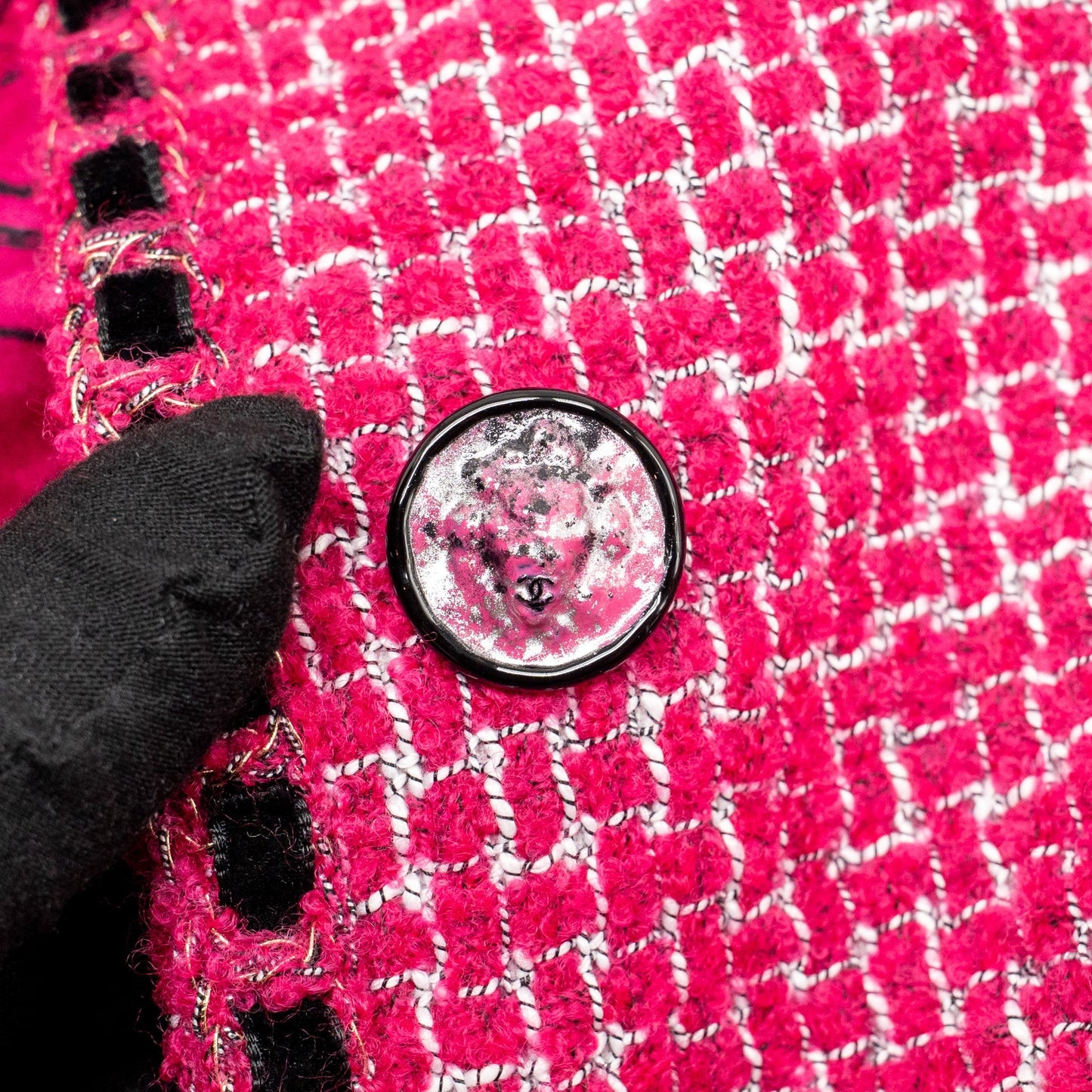 Chanel Size 34 Tweed Jacket Pink/White/Black