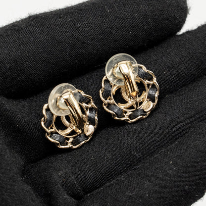 Chanel leather chain round cc logo ear clips light gold tone