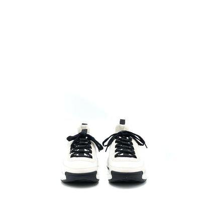 Chanel Size 41 Sport Trail Sneaker Suede/Calfskin White/Black GHW