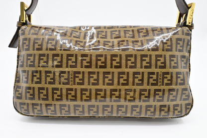 Fendi Baguette in Light Brown Patent Zucchino Leather