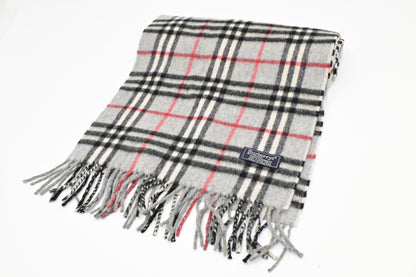 Burberry Scarf in Grey Cashmere