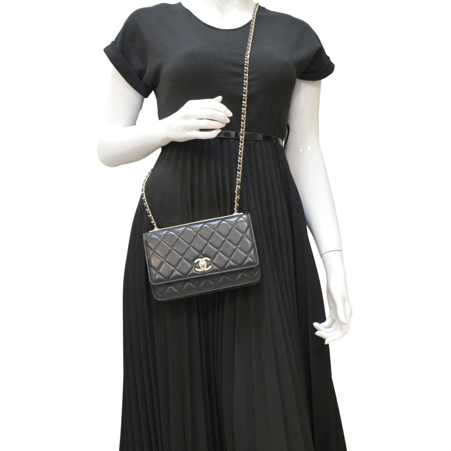 CHANEL Trendy CC Woc Lambskin Leather Crossbody Bag Black