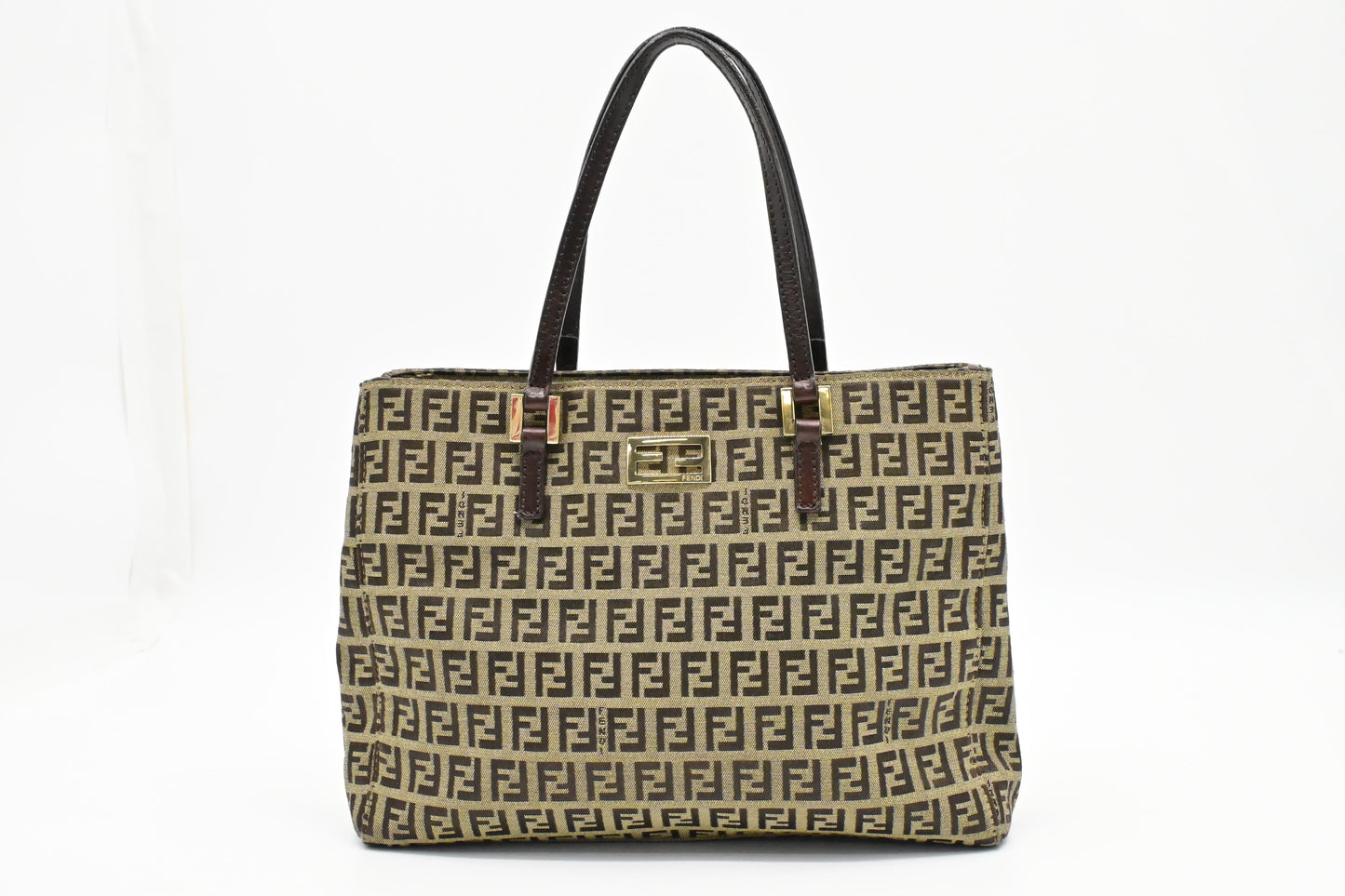 Fendi Shoulder Bag in Brown Zucchino Canvas