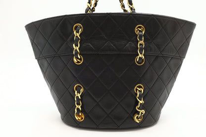 Chanel Handbag in Black MattelassÃ© Leather