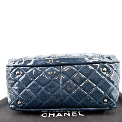 CHANEL Chic Glitter Large Patent Leather Tote Bag Blue