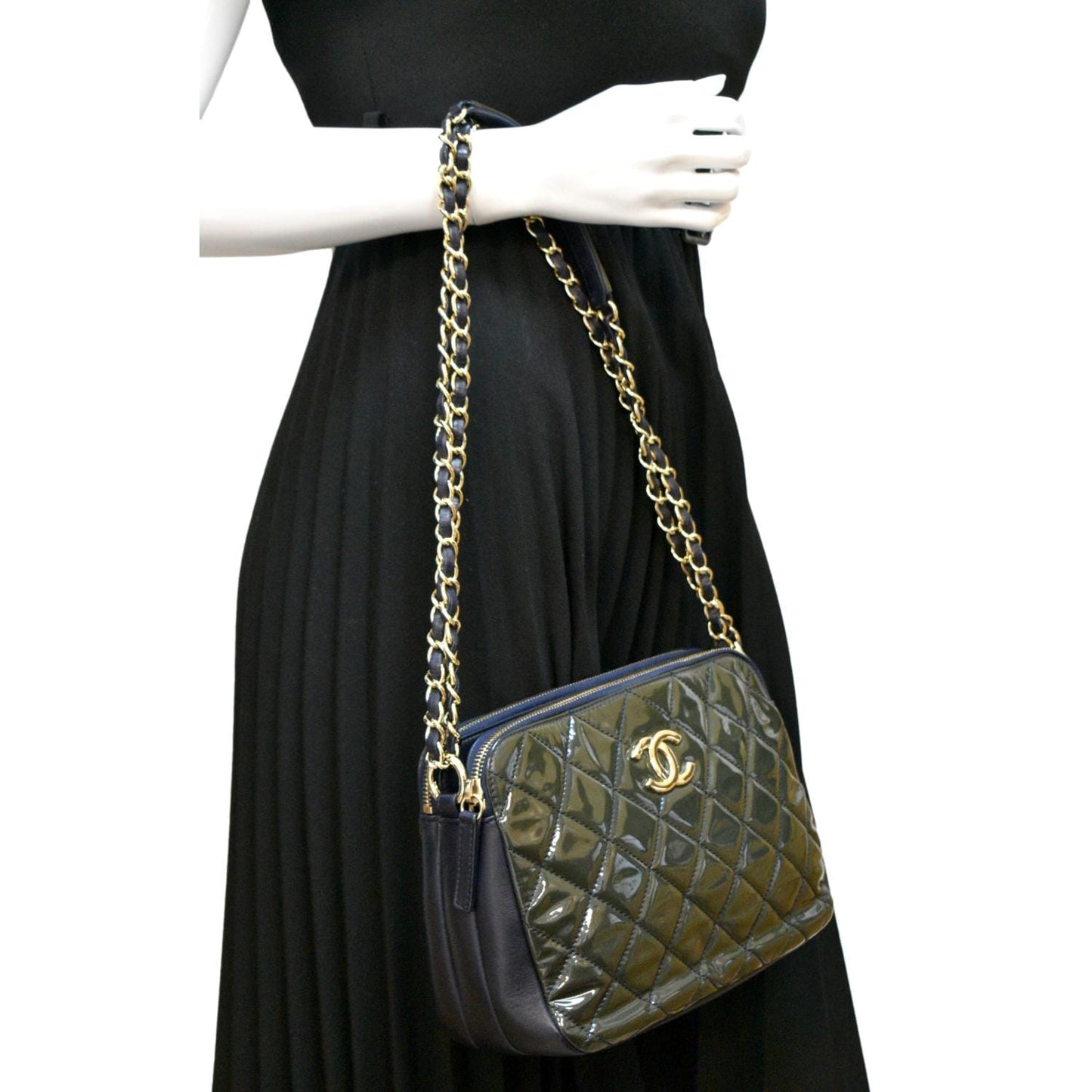 CHANEL Double Zip Patent Leather Shoulder Bag Navy Blue