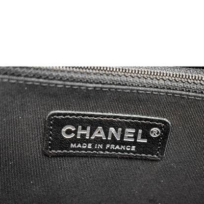 CHANEL Large Boy Flap Leather Shoulder Bag Black
