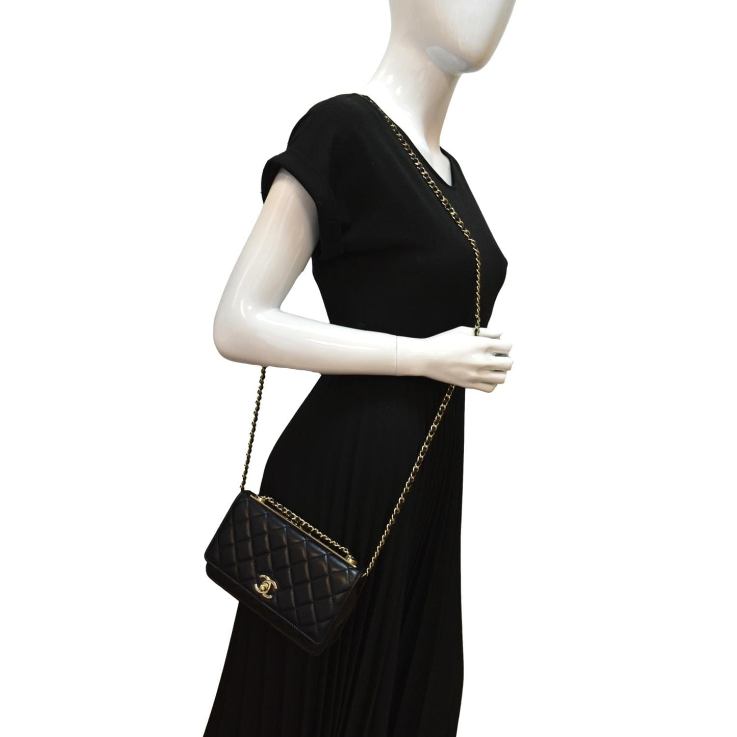 CHANEL Trendy CC Woc Lambskin Leather Crossbody Bag Black