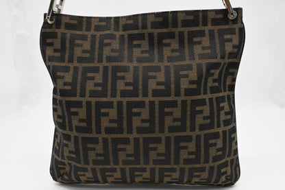 Fendi Shoulder Bag in Zucca Canvas