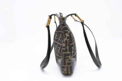 Fendi Shoulder Bag in Zucca Canvas