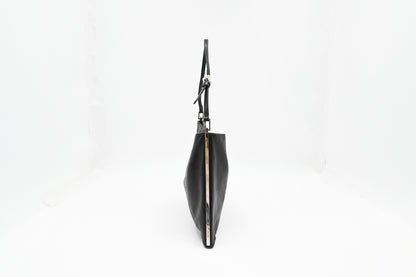 Fendi Shoulder Bag in Black Leather