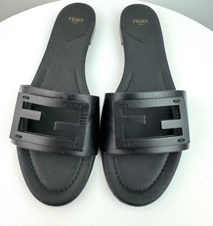Fendi Ff Cutout Flat Leather Sandals In Nero