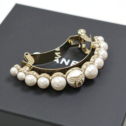 CHANEL Valletta Faux pearls, rhinestones, metal white hair accessory Pony Barrette Women