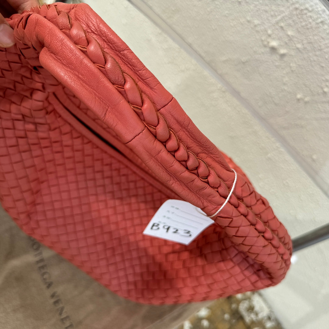 Bottega Veneta Veneta Hobo Medium Coral Intrecciato Leather Bag 47cm