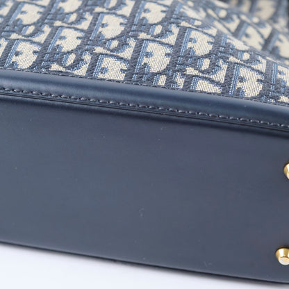 Dior C'est bucket bag oblique
