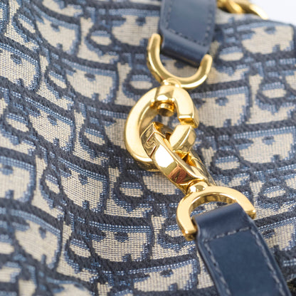 Dior C'est bucket bag oblique