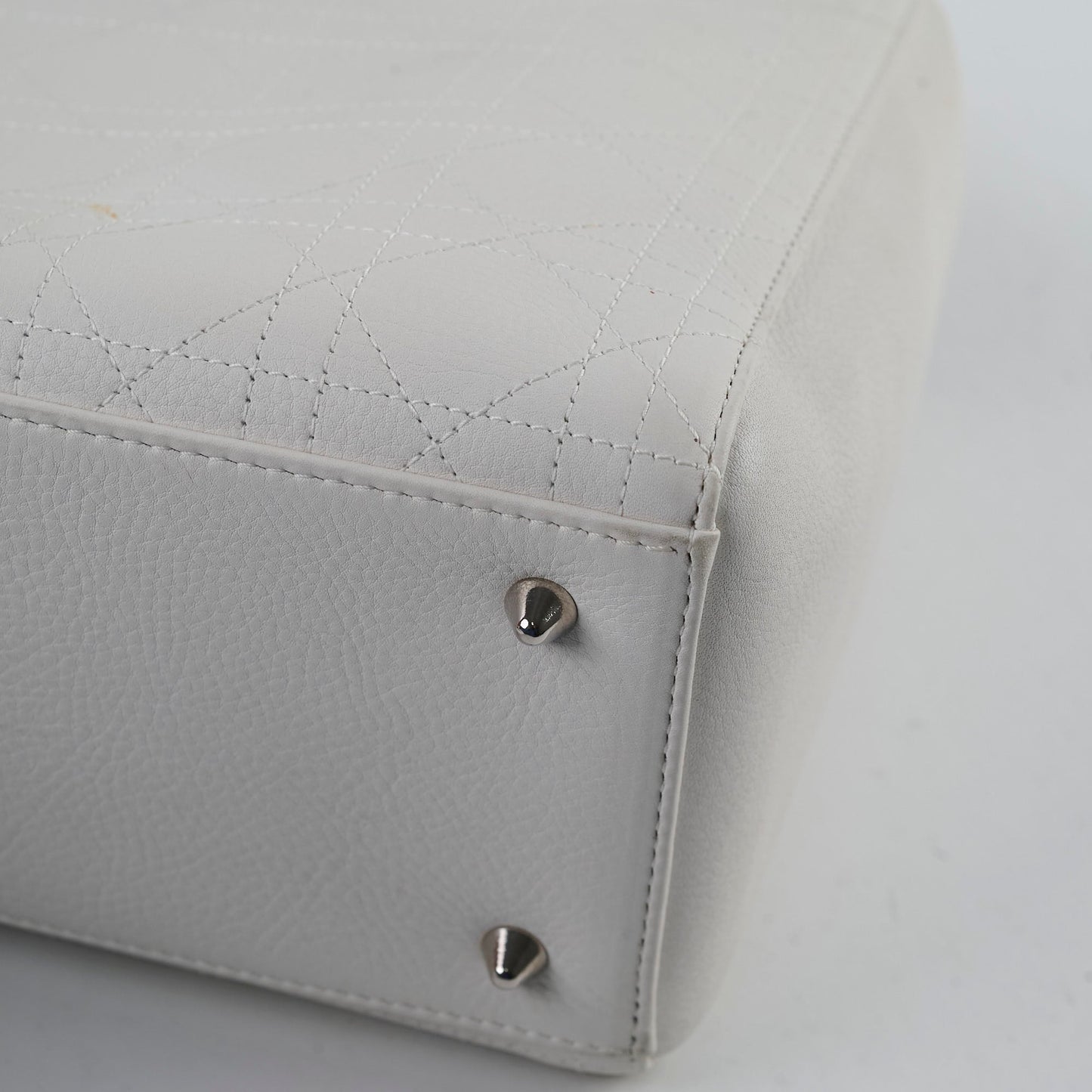 Christian Dior Medium Lady Dior White