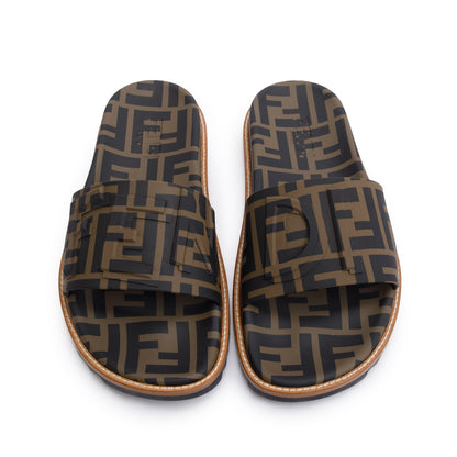 Fendi Zucca FF Logo Rubber Slides, Men’s Size 6