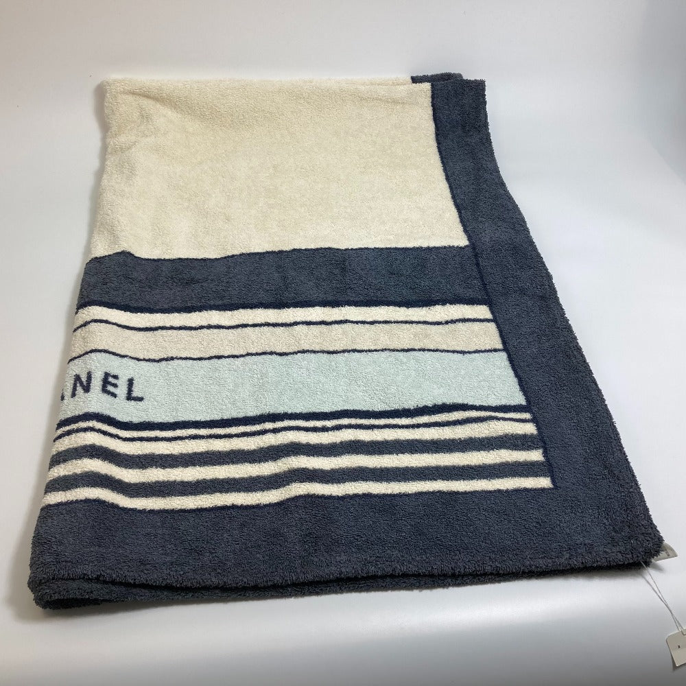 CHANEL towel cotton Ivoryx Blue type border bath towel unisex(Unisex)