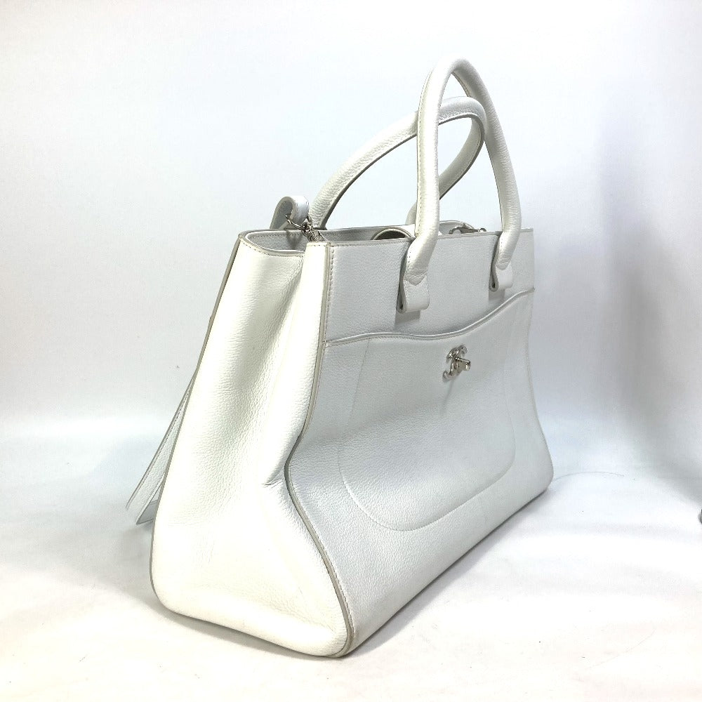 CHANEL Handbag A69931 Caviar skin white CC COCO Mark neo executive large