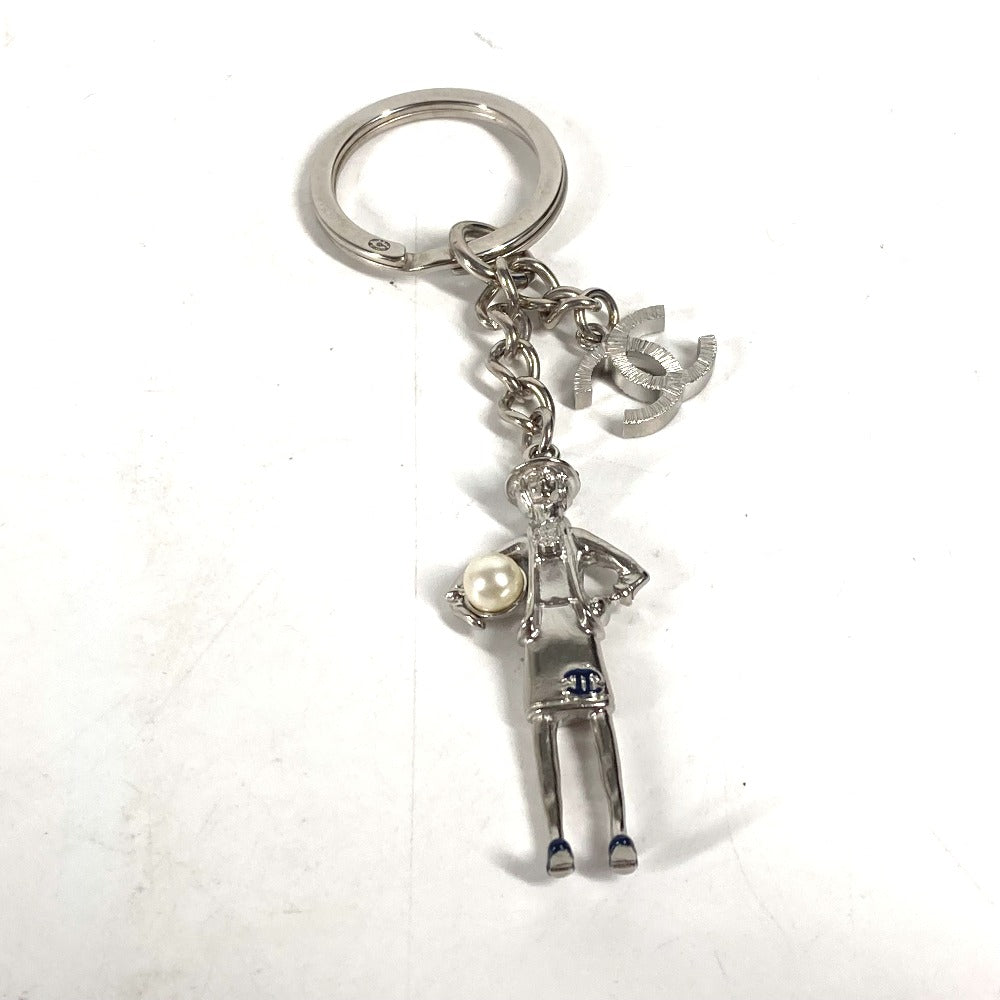 CHANEL key ring metal Silver CC COCO Mark Coco D'or Coco Chanel Camellia Fake Pearl Women