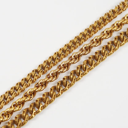 CELINE Brooch Plated Gold gold vintage Chain Women