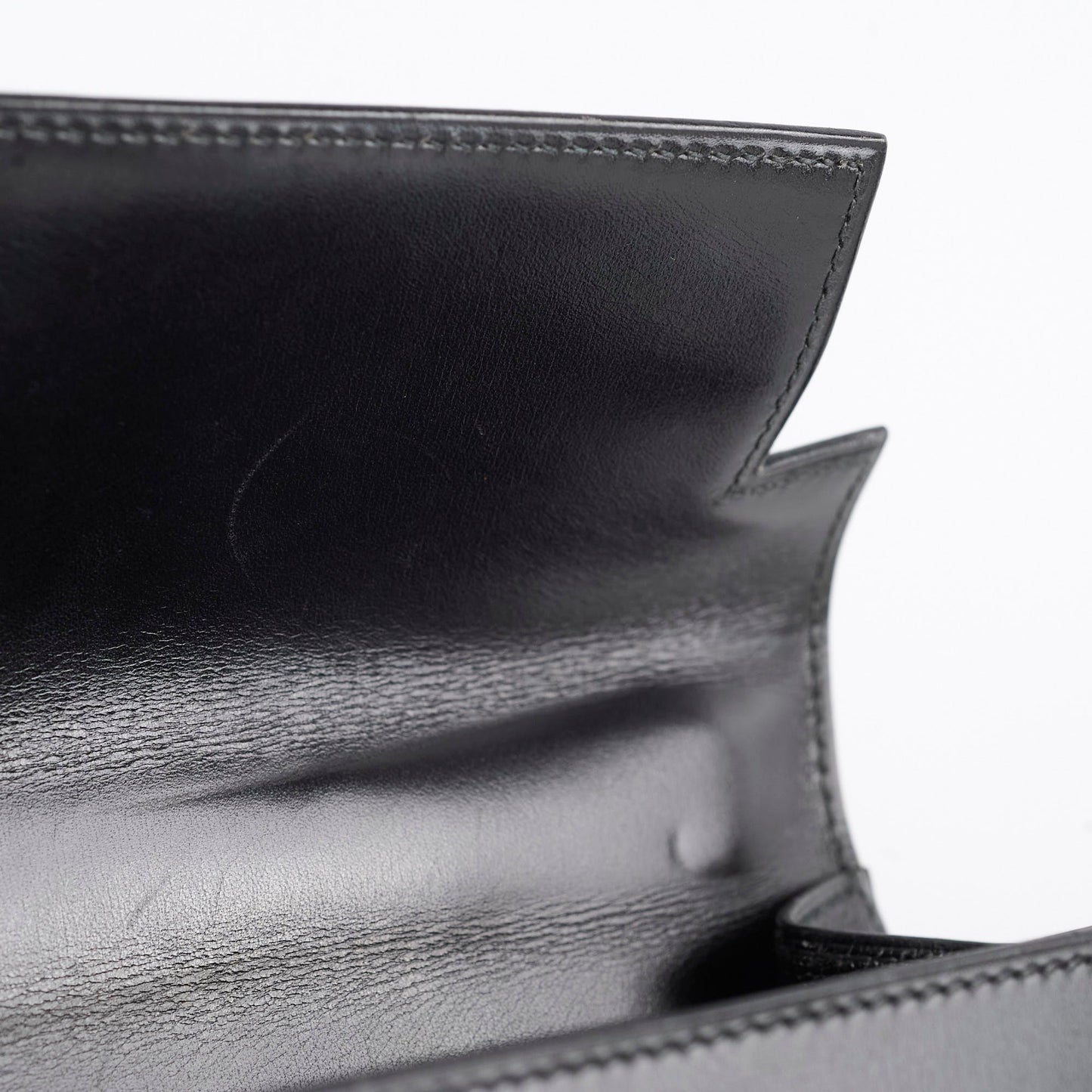 Hermes Kelly 32 Black Box Calf GHW - W in circle (1993)