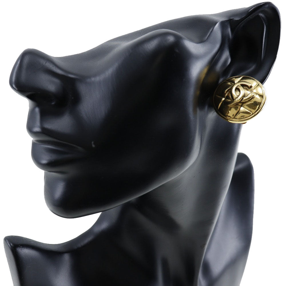 CHANEL Earring Plated Gold gold vintage Matrasse COCO Mark Women