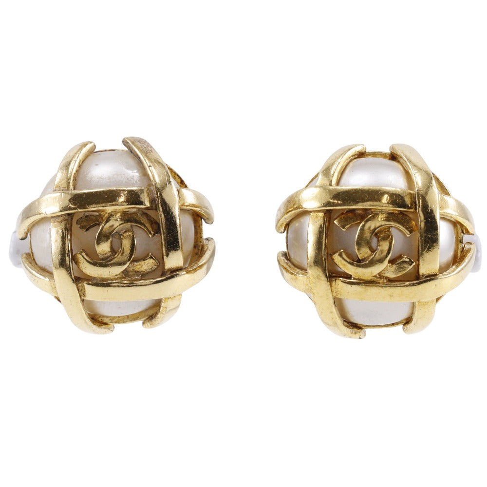 CHANEL Earring Plated Gold, Faux Pearl gold vintage COCO Mark Women