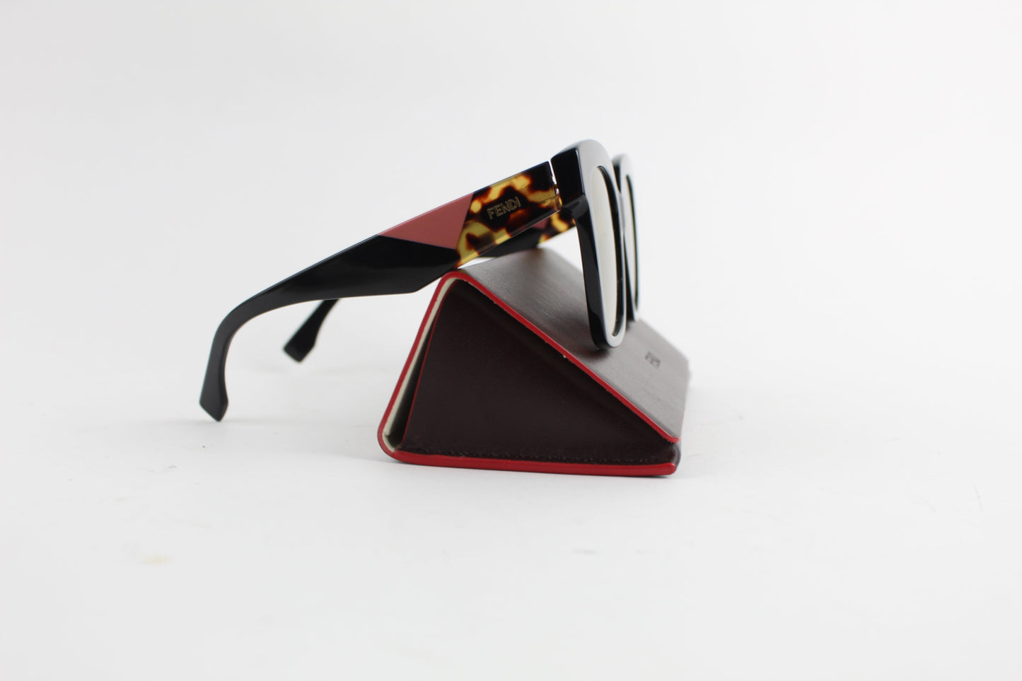FENDI SUNGLASSES